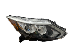 Правая фара галоген Nissan Rogue Sport 2015-2019