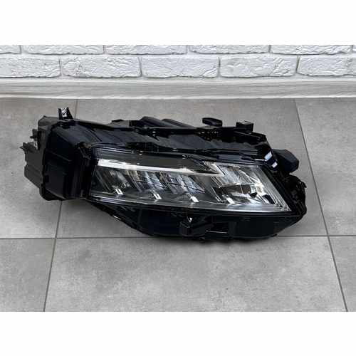 Права фара Nissan Rogue / X-Trail T33 2021+