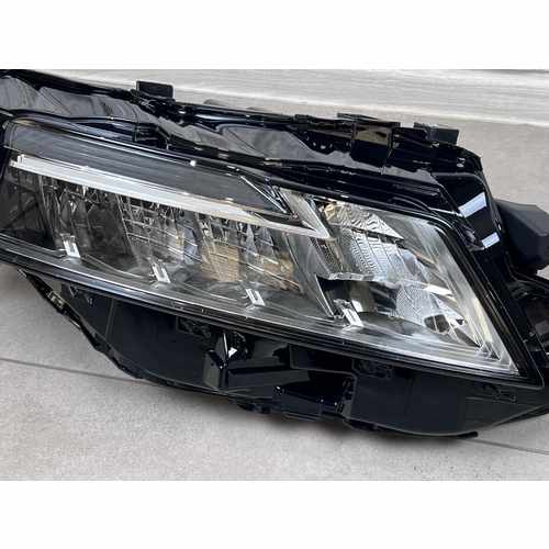 Права фара Nissan Rogue / X-Trail T33 2021+