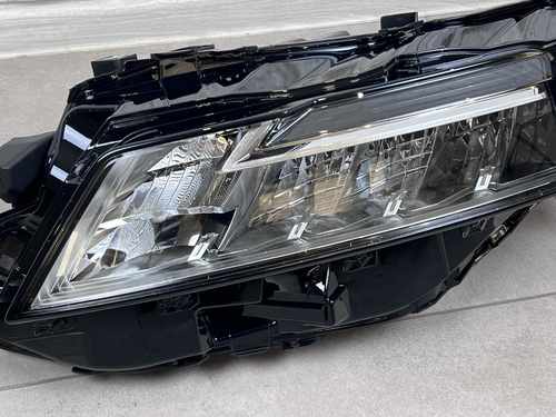 Ліва фара Nissan Rogue / X-Trail T33 2021+
