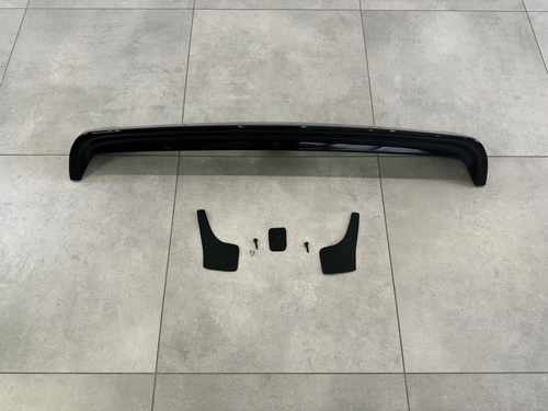 Спойлер козирок Mitsubishi Pajero Wagon 2000-2019 ABS пластик, колір чорний глянець
