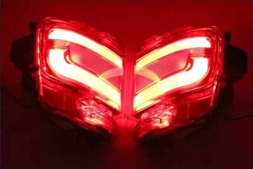 Діодні LED відбивачі в задній бампер Toyota LC200 2016+