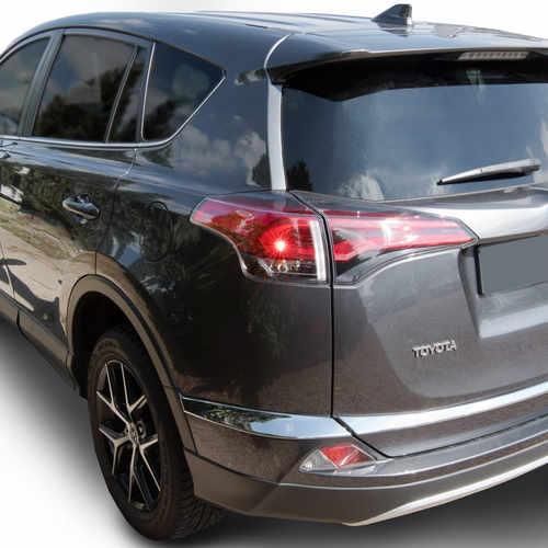 Хром накладка на задній бампер для Toyota Rav4 IV 2016+