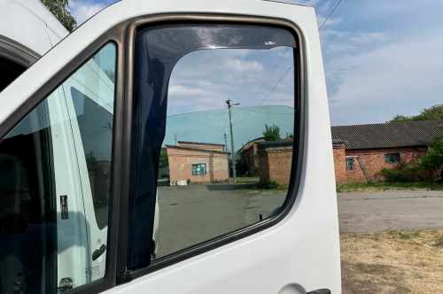 Вітровики Mercedes Sprinter W906 2006-2018 / Volkswagen Crafter, вставні, HIC (2 шт)