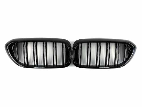 Решітка радіатора ніздрі BMW 5 Series G30/G31 2017-2020рік Чорний Глянець