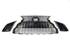 Решетка радиатора Black + решетки в бампер (стиль F-Sport) на Lexus ES XZ10 2018-2021 года