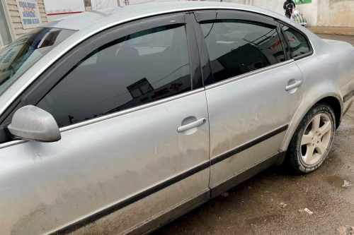 Вітровики Volkswagen Passat B5 1997-2005, седан, HIC (4 шт)