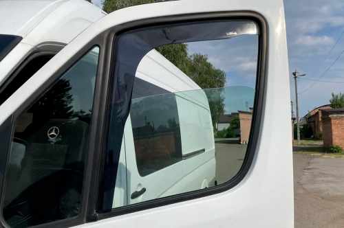 Вітровики Mercedes Sprinter W906 2006-2018 / Volkswagen Crafter, вставні, HIC (2 шт)