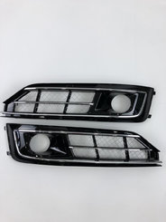 Грати в бампер Audi A8 D4 14-17г For ACC в стилі w12