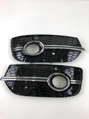 Грати в бампер Audi Q3 11-14г For ACC в стилі RSQ3 Black Chrome