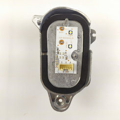 Блок LED реснички правой фары Audi Q5 2012-2016 год 8R0941476B (R)