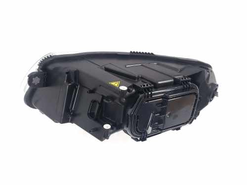 Передние Bi-Xenon фары на Audi A6 C6 2004-2008 года