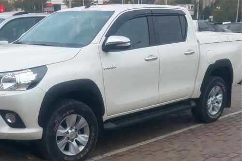 Вітровики Toyota Hilux 2015+, HIC (4 шт)
