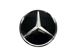 Логотипы Chrome стеклянный (муляж дистроника) на Mercedes-Benz GLS-Class X166 2015-2019 года.