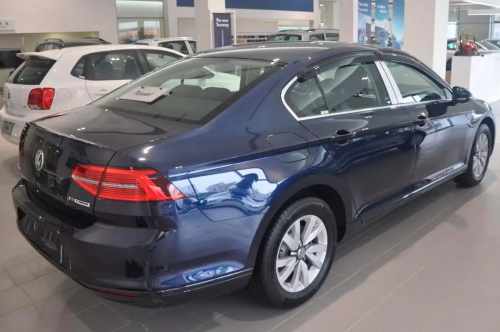 Вітровики Volkswagen Passat B8 2015-2023, седан, HIC (4 шт)