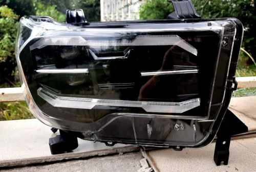 Передні фари LED чорні RP для Toyota Tundra 2007+