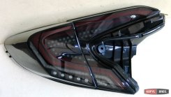 Задні діодні ліхтарі LED для Toyota C-HR чорна 2016-2023