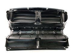 Панель воздуховода ( Телевизор ) на BMW 5 Series F10 / F11 2010-2017 года ( с електро верх и низ )