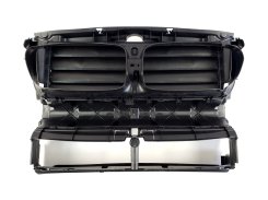 Панель воздуховода ( Телевизор ) на BMW 5 Series F10 / F11 2010-2017 года ( С електро )