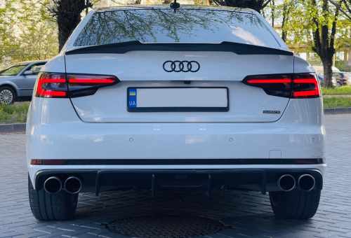 Спойлер Чорний глянець V1 для Audi A4 B9 2015–2019