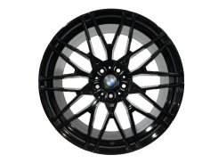 R20 Gloss Black (разноширокие) на BMW X5 E70 2007-2010 года
