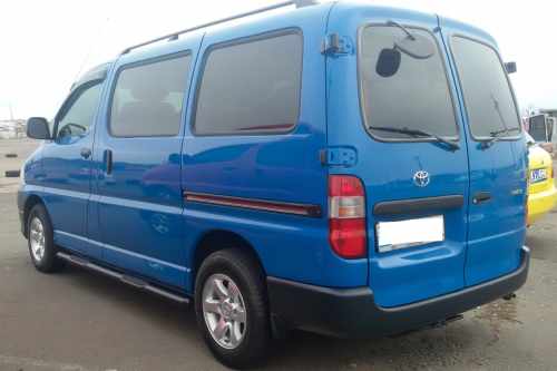 Бокові труби Toyota HiAce, чорні, нержавіюча сталь, CAN (2 шт)