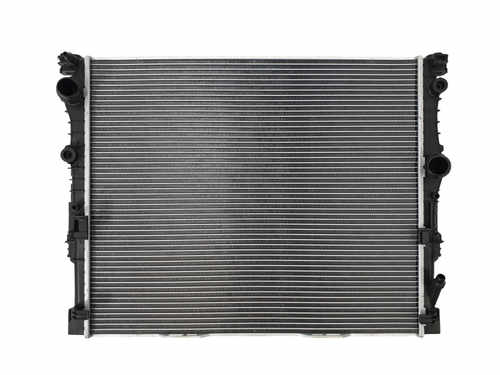 Радіатор охолодження на BMW 5 Series G30/G31 2017-2020 року