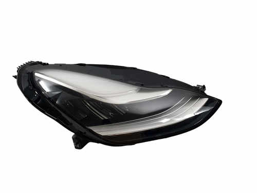 Передні фари LED на Tesla Model 3 2017-2022 року