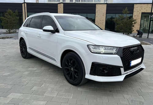 Передній бампер ( в стилі RSQ7 ) на AUDI Q7 4M 2015-2020 року