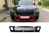 Решітка в бампер середня на BMW 7 Series G11/G12 2019-2023 року