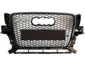Решітка радіатора Full Black ( в стилі RSQ5 ) на AUDI Q5 8R 2008-2012 року
