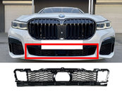 Решітка в бампер середня (під дистроник) на BMW 7 Series G11/G12 2019-2023 року