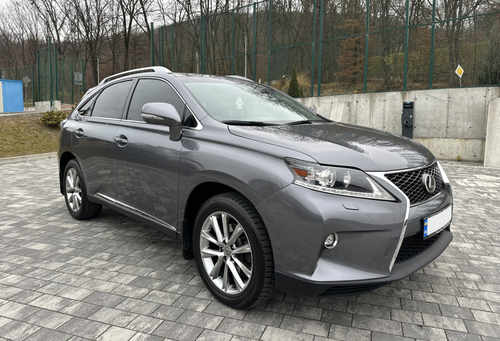 Передній бампер (стиль F-Sport) на Lexus RX 2012-2015 року