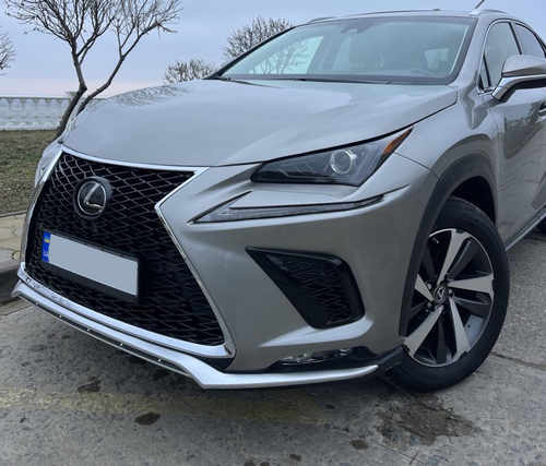 Передній бампер (стиль F-Sport) на Lexus NX 2017-2021.