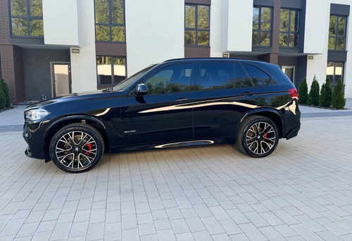 R22 Chrome Black (різноширокі) Диски на BMW X5 F15 2013-2018 року