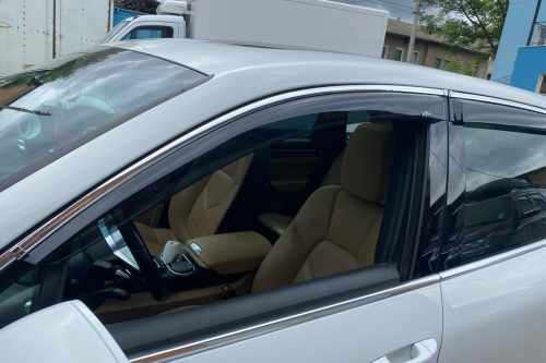 Вітровики Volkswagen Touareg 2010-2018 / Porsche Cayenne, з хромованим молдингом, HIC (4 шт)
