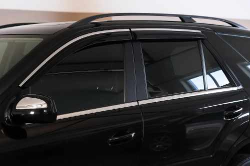 Вітровики Mercedes ML W164 2005-2011, з хромованим молдингом, Niken Luxury (4 шт)