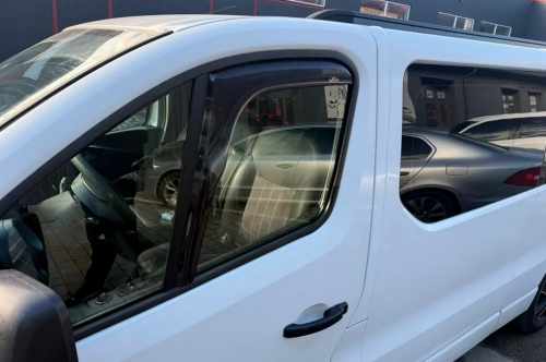 Ветровики Renault Trafic 2015+ / Opel Vivaro / Fiat Talento, вставные, HIC (2 шт)
