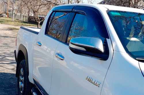 Вітровики Toyota Hilux 2015+, HIC (4 шт)