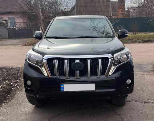 Решітка радіатора (Стандарт) Toyota Land Cruiser Prado 150 2013-2017, GBT