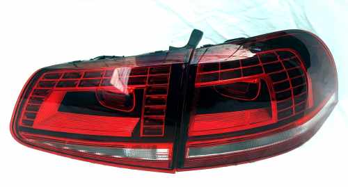 Задні ліхтарі LED червоні темні RSU для Volkswagen Touareg NF 2010-2017