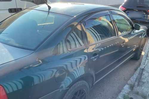 Вітровики Volkswagen Passat B5 1997-2005, седан, HIC (4 шт)