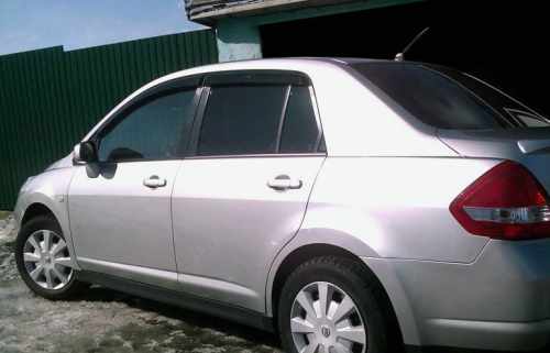 Ветровики Nissan Tiida 2004-2011, седан, HIC (4 шт)