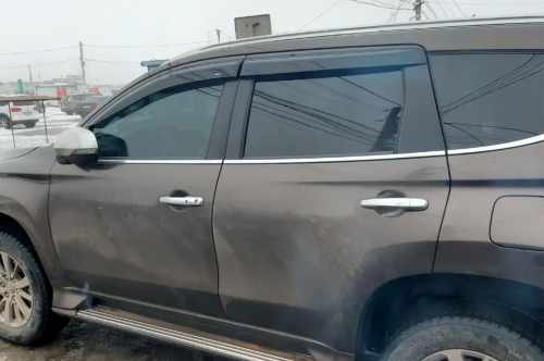Вітровики Mitsubishi Pajero Sport 2015+, HIC (4 шт)