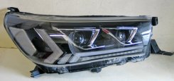 Передні фари з ДХО для Toyota Hilux AN120 2015+