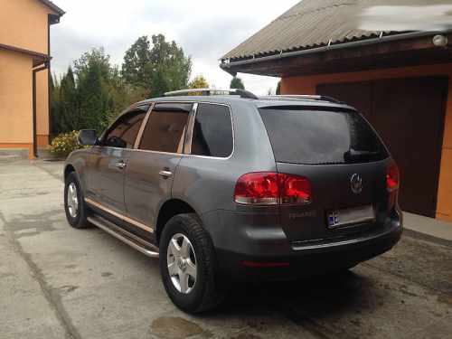 Рейлинги Volkswagen Touareg 7L 2002-2010, хромированные, пластиковые ножки, DDU (2 шт)
