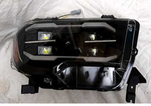 Передні фари LED чорні RP для Toyota Tundra 2007+