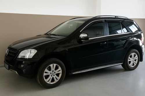 Вітровики Mercedes ML W164 2005-2011, з хромованим молдингом, Niken Luxury (4 шт)