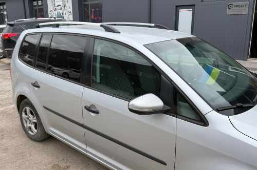 Рейлинги Volkswagen Touran 1T 2010-2015, хромированные, пластиковые ножки, DDU (2 шт)