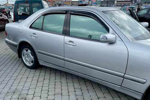 Вітровики Mercedes E-class W210 1995-2002, седан, HIC (4 шт)